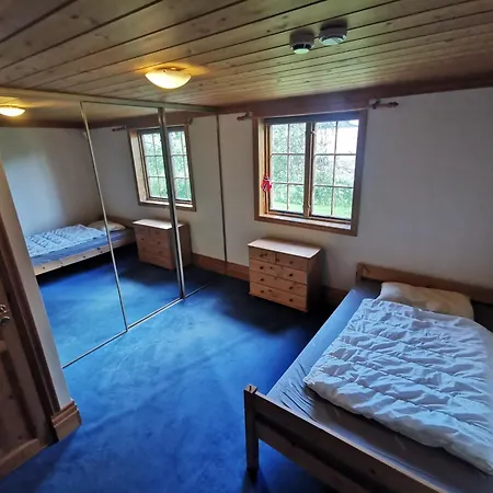 - 2 Bedrooms - Wi-fi *